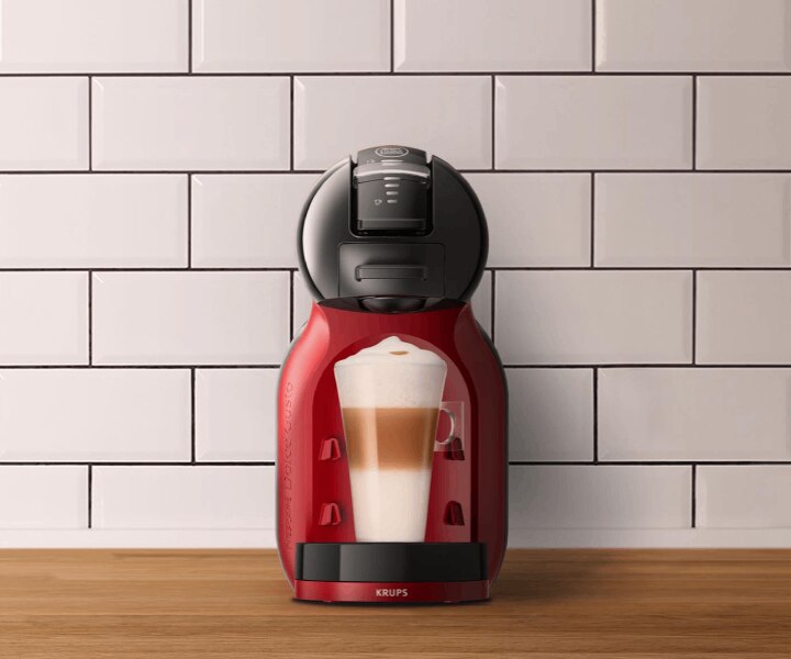 NESCAFÉ Dolce Gusto Mini Me Rood en Zwart koffiemachine - close up